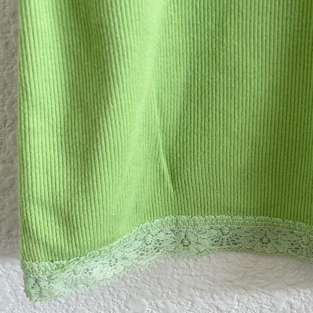 Women’s Y2K Tank Top Cami Size M Lace Trim 2000s Mcbling - Picture 2 of 7